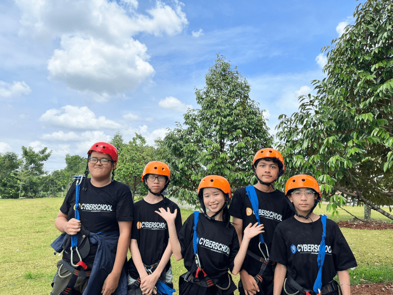 TIGA HARI UNTUK PETUALANGAN, BELAJAR, DAN TUMBUH BERSAMA